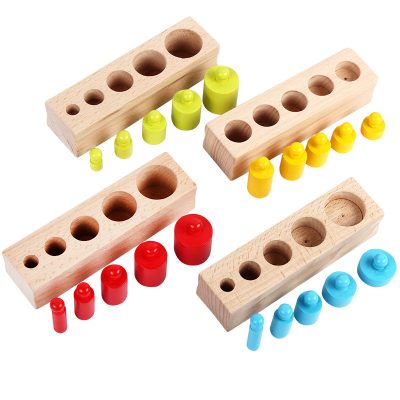 Size sorting wooden play toys (5)